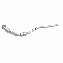 Load image into Gallery viewer, Magnaflow Catalytic Converter Direct Fit Magnaflow 2008 Volkswagen Passat 2.0L Direct Fit Converter