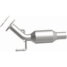 Load image into Gallery viewer, Magnaflow Catalytic Converter Direct Fit Magnaflow 2013 Buick Encore 1.4L Direct Fit Converter