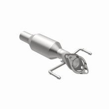 Load image into Gallery viewer, Magnaflow Catalytic Converter Direct Fit Magnaflow 2013 Buick Encore 1.4L Direct Fit Converter