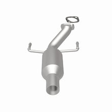 Load image into Gallery viewer, Magnaflow Catalytic Converter Direct Fit Magnaflow 2013 Buick Encore 1.4L Direct Fit Converter