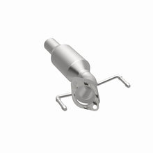 Load image into Gallery viewer, Magnaflow Catalytic Converter Direct Fit Magnaflow 2013 Buick Encore 1.4L Direct Fit Converter