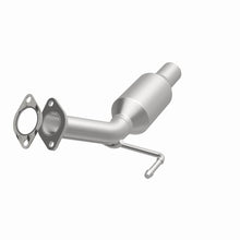 Load image into Gallery viewer, Magnaflow Catalytic Converter Direct Fit Magnaflow 2013 Buick Encore 1.4L Direct Fit Converter