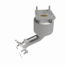 Load image into Gallery viewer, Magnaflow Catalytic Converter Direct Fit Magnaflow 2013 Nissan Pathfinder 3.5L Direct Fit Converter