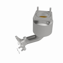Load image into Gallery viewer, Magnaflow Catalytic Converter Direct Fit Magnaflow 2013 Nissan Pathfinder 3.5L Direct Fit Converter