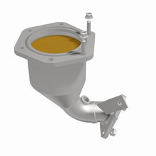 Load image into Gallery viewer, Magnaflow Catalytic Converter Direct Fit Magnaflow 2013 Nissan Pathfinder 3.5L Direct Fit Converter