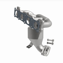 Load image into Gallery viewer, Magnaflow Catalytic Converter Direct Fit Magnaflow 2015 Kia Optima 2.4L Direct Fit Cat Converter