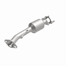 Load image into Gallery viewer, Magnaflow Catalytic Converter Direct Fit MagnaFlow California Converter Direct Fit 13-15 Nissan NV200 2.0L