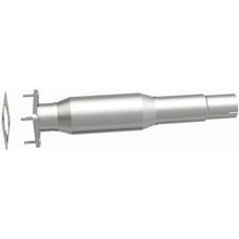 Load image into Gallery viewer, Magnaflow Catalytic Converter Direct Fit Magnaflow California Grade Direct-Fit Catalytic Converter 04-05 Buick Park Avenue/LeSabre 3.8L
