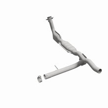 Load image into Gallery viewer, Magnaflow Catalytic Converter Direct Fit MagnaFlow Conv Direct Fit 2005 Ford F150 V8