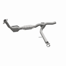 Load image into Gallery viewer, Magnaflow Catalytic Converter Direct Fit MagnaFlow Conv Direct Fit 2005 Ford F150 V8