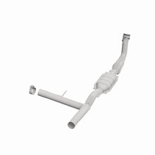 Load image into Gallery viewer, Magnaflow Catalytic Converter Direct Fit MagnaFlow Conv Direct Fit 2005 Ford F150 V8