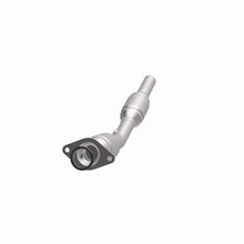 Load image into Gallery viewer, Magnaflow Catalytic Converter Direct Fit MagnaFlow Conv Direct Fit Converter 05-08 Toyota Corolla 1.8L