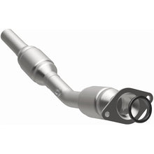 Load image into Gallery viewer, Magnaflow Catalytic Converter Direct Fit MagnaFlow Conv Direct Fit Converter 05-08 Toyota Corolla 1.8L