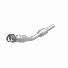 Load image into Gallery viewer, Magnaflow Catalytic Converter Direct Fit MagnaFlow Conv Direct Fit Converter 05-08 Toyota Corolla 1.8L