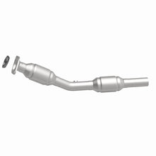 Load image into Gallery viewer, Magnaflow Catalytic Converter Direct Fit MagnaFlow Conv Direct Fit Converter 05-08 Toyota Corolla 1.8L