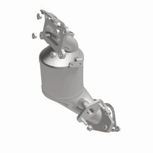 Load image into Gallery viewer, Magnaflow Catalytic Converter Direct Fit MagnaFlow DF Conv 2021 Nissan Altima Single Manifold 2.5L