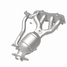 Load image into Gallery viewer, Magnaflow Catalytic Converter Direct Fit MagnaFlow DF Conv 21-22 Toyota Corolla 2.0L OEM