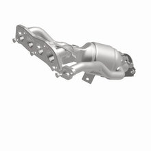 Load image into Gallery viewer, Magnaflow Catalytic Converter Direct Fit MagnaFlow DF Conv 21-22 Toyota Corolla 2.0L OEM