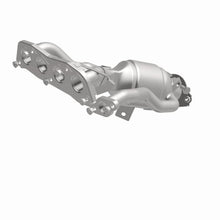 Load image into Gallery viewer, Magnaflow Catalytic Converter Direct Fit MagnaFlow DF Conv 21-22 Toyota Corolla 2.0L OEM