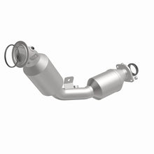 Load image into Gallery viewer, Magnaflow Catalytic Converter Direct Fit MagnaFlow DF Conv 22-24 Tundra 3.4 Left OEM