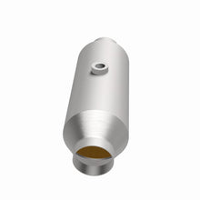 Load image into Gallery viewer, Magnaflow Catalytic Converter Universal Magnaflow 2.25 1/O2 CA 4in. Spun Universal Converter