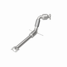 Load image into Gallery viewer, MagnaFlow Exhaust Products Catalytic Converter MagnaFlow Exhaust Products Magnaflow OEM Grade Direct-Fit Catalytic Converter 21-685