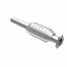 Load image into Gallery viewer, MagnaFlow Exhaust Products Catalytic Converter MagnaFlow Exhaust Products Magnaflow Standard Grade Direct-Fit Catalytic Converter 22917