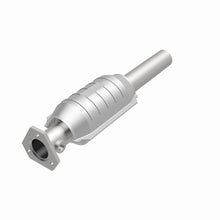 Load image into Gallery viewer, MagnaFlow Exhaust Products Catalytic Converter MagnaFlow Exhaust Products Magnaflow Standard Grade Direct-Fit Catalytic Converter 22917