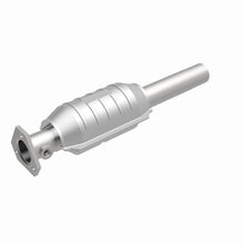Load image into Gallery viewer, MagnaFlow Exhaust Products Catalytic Converter MagnaFlow Exhaust Products Magnaflow Standard Grade Direct-Fit Catalytic Converter 22917