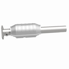 Load image into Gallery viewer, MagnaFlow Exhaust Products Catalytic Converter MagnaFlow Exhaust Products Magnaflow Standard Grade Direct-Fit Catalytic Converter 22917