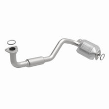 Load image into Gallery viewer, MagnaFlow Exhaust Products Catalytic Converter MagnaFlow Exhaust Products Magnaflow Standard Grade Direct-Fit Catalytic Converter 23109