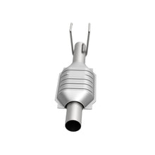 Load image into Gallery viewer, MagnaFlow Exhaust Products Catalytic Converter MagnaFlow Exhaust Products Magnaflow Standard Grade Direct-Fit Catalytic Converter 23292