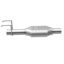 Load image into Gallery viewer, MagnaFlow Exhaust Products Catalytic Converter MagnaFlow Exhaust Products Magnaflow Standard Grade Direct-Fit Catalytic Converter 23292