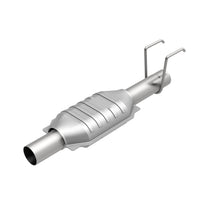 Load image into Gallery viewer, MagnaFlow Exhaust Products Catalytic Converter MagnaFlow Exhaust Products Magnaflow Standard Grade Direct-Fit Catalytic Converter 23292