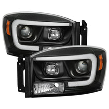 Load image into Gallery viewer, Spyder Auto Headlight Set Spyder Auto 5085306 (Spyder Signature) Projector Headlights - Version 2 - Light Bar DRL - Black