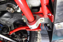 Load image into Gallery viewer, UMI Performance 1-1/4in Splined Front Sway Bar (Double Shear End Links) Sway Bars UMI Performance