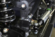 Load image into Gallery viewer, Fabtech 07-18 Jeep JK 4WD 3-5in Front Track Bar Bracket - Weld On Traction Bars Fabtech