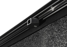 Load image into Gallery viewer, Retrax 19-22 Chevrolet/GMC (5.8ft. Bed) Retrax IX Retractable Bed Covers Retrax