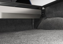 Load image into Gallery viewer, Retrax 19-22 Chevrolet/GMC (5.8ft. Bed) Retrax IX Retractable Bed Covers Retrax