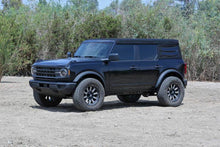 Load image into Gallery viewer, Fabtech 2021+ Ford Bronco 4WD 1.5in Leveling System Leveling Kits Fabtech
