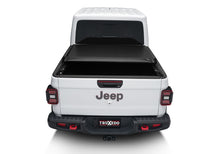 Load image into Gallery viewer, Truxedo 2020 Jeep Gladiator 5ft Lo Pro Bed Cover Bed Covers - Roll Up Truxedo