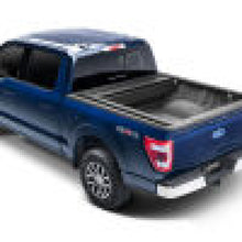 Load image into Gallery viewer, Retrax 17-18 Super Duty F-250-350 Short Bed RetraxONE XR Retractable Bed Covers Retrax