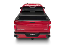 Load image into Gallery viewer, Truxedo 15-20 GMC Canyon & Chevrolet Colorado w/Sport Bar 5ft Lo Pro Bed Cover Bed Covers - Roll Up Truxedo