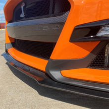 Load image into Gallery viewer, Ford Racing FRPM-16601-MCF Ford Racing 20-21 Mustang GT500 Carbon Fiber Front Splitter Kit