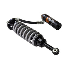 Load image into Gallery viewer, FOX FOX883-06-177 FOX 05+ Toyota Tacoma Performance Elite 2.5 Series Shock Front 2in Lift