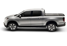 Load image into Gallery viewer, Undercover UNDFX81000 UnderCover 17-20 Honda Ridgeline 5ft Flex Bed Cover