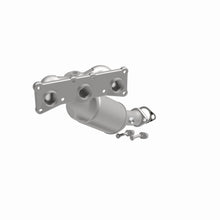 Load image into Gallery viewer, MagnaFlow California Converter Direct Fit 07-13 BMW 328i L6 3.0LGAS 3.75in Inlet 4in Outlet 2in Dia
