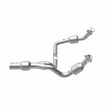 Load image into Gallery viewer, Magnaflow 11-15 GMC Yukon 6.2L Direct Fit Converter
