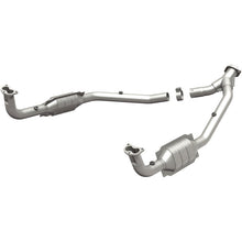 Load image into Gallery viewer, MagnaFlow Conv DF 97 Land Rover Defender 90 4.0L Y-Pipe Assy / 96-99 Discovery 4.0L Y-Pipe Assy
