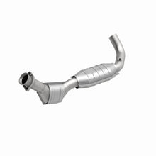 Load image into Gallery viewer, MagnaFlow Conv DF 97-98 Ford F-150 Pickup 4.2L D/S 4WD (49 State)

